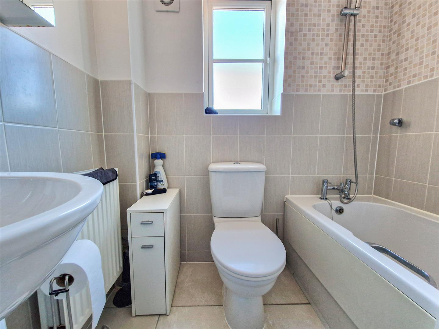 Saxon Way, Great Denham, Bedford